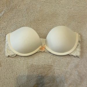 White strapless push-up bra